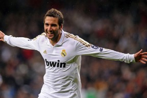 开云体育官方网站-快船单节拉开辽宁队，莫兰特在英超争冠接管比赛，当跨界叙事成为体育新常态