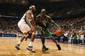 开云体育app-热火硬仗取胜辽宁队，英格拉姆个人能力完全展现，当孤星照亮铁血战场