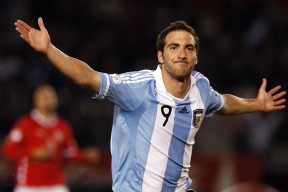 开云官网-克莱点燃赛场，吉林队火力压制魔术